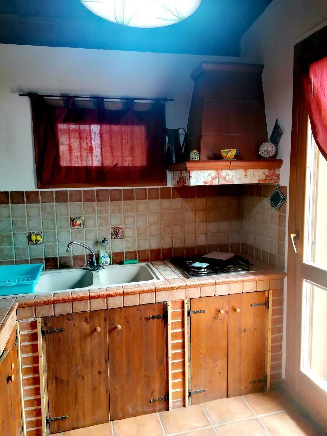 villa nonna nina Capaci Eksteriør billede